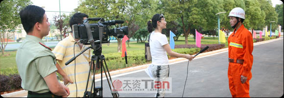 ���L���°���L(zh��ng)